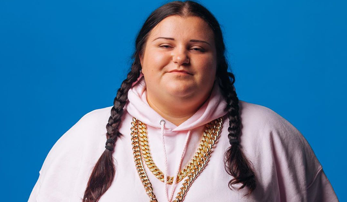 Без фотошопу: alyona alyona показала свою фігуру в купальнику