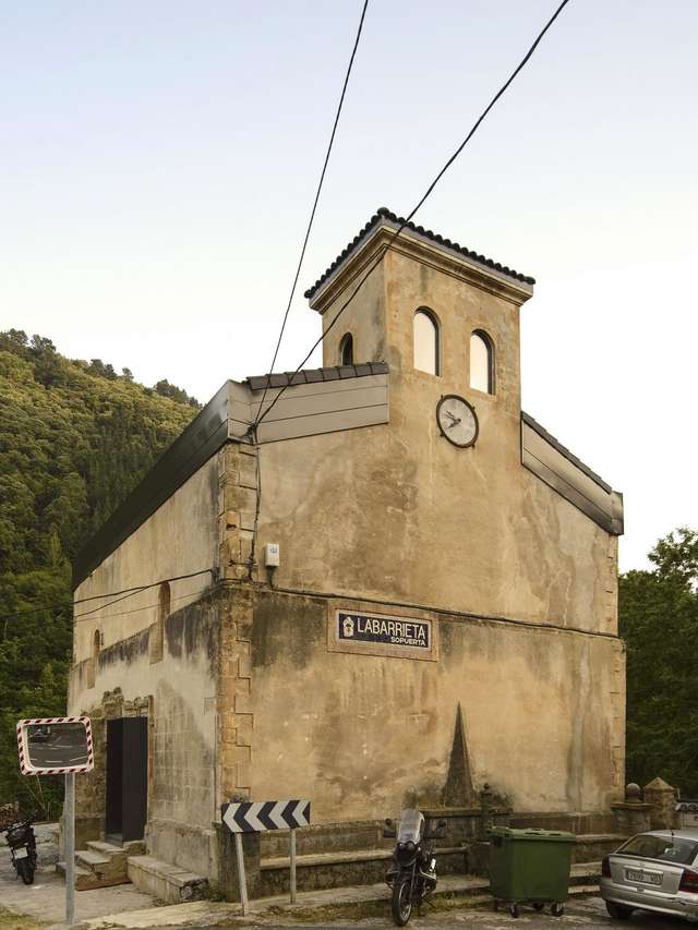 Іспанці перетворили стару церкву у сучасне помешкання: фото - фото 369050