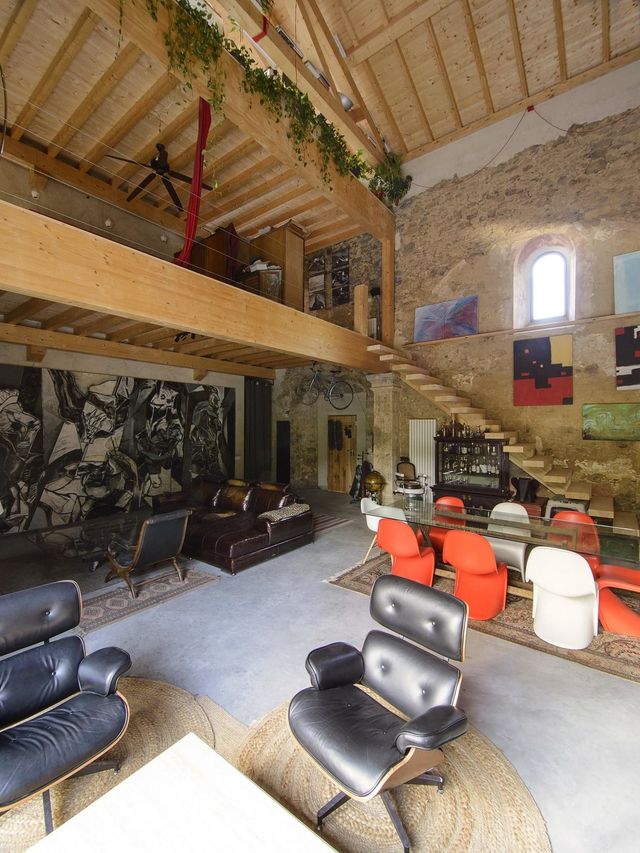 Іспанці перетворили стару церкву у сучасне помешкання: фото - фото 369062