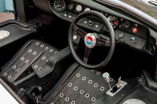 Форд проти Феррарі: гоночний Ford GT40 з фільму продають - фото 369091