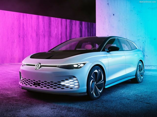 500 км на одному заряді: Volkswagen представив електричний універсал - фото 369321