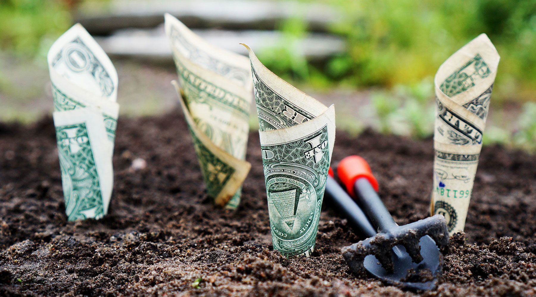 Справжній Робін Гуд: чоловік у Туреччині допомагає бідним віддати борги