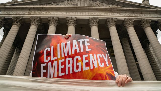 Оксфордський словник назвав слово 2019 року - фото 369372