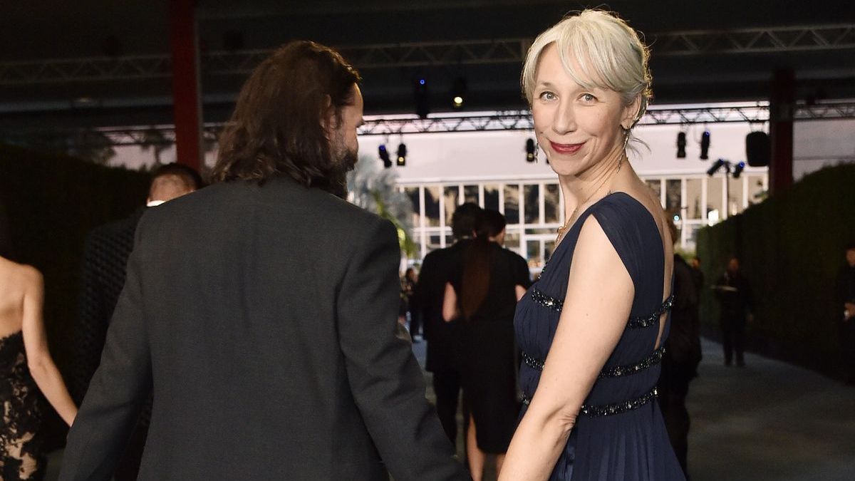 Кіану Рівз зробив пропозицію своїй коханій: фото закоханих