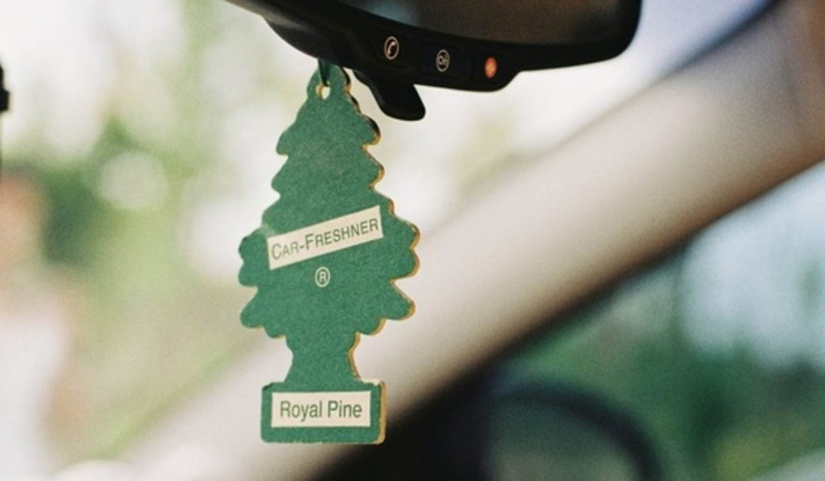 Як зробити ароматизатор для машини своїми руками: 2 перевірені способи