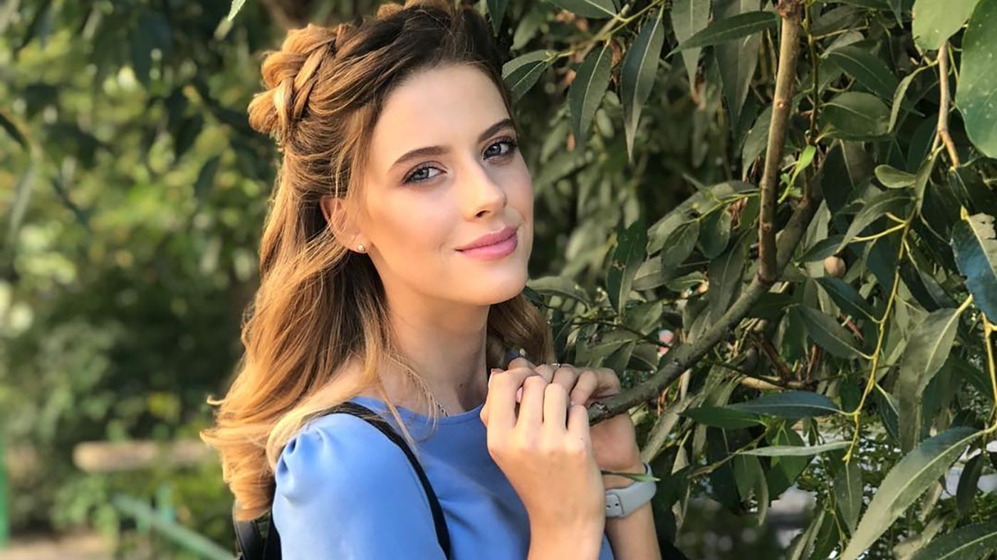 Ярослава Магучіх – найкраща молода легкоатлетка світу: спокусливі фото красуні