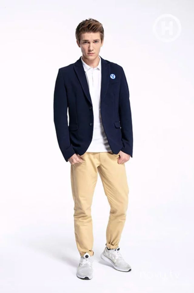 Новенька: які актори зіграли головні ролі в серіалі - фото 370100