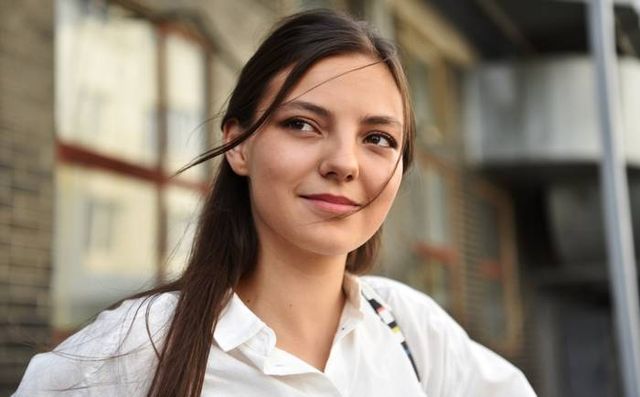 Новенька: які актори зіграли головні ролі в серіалі - фото 370103