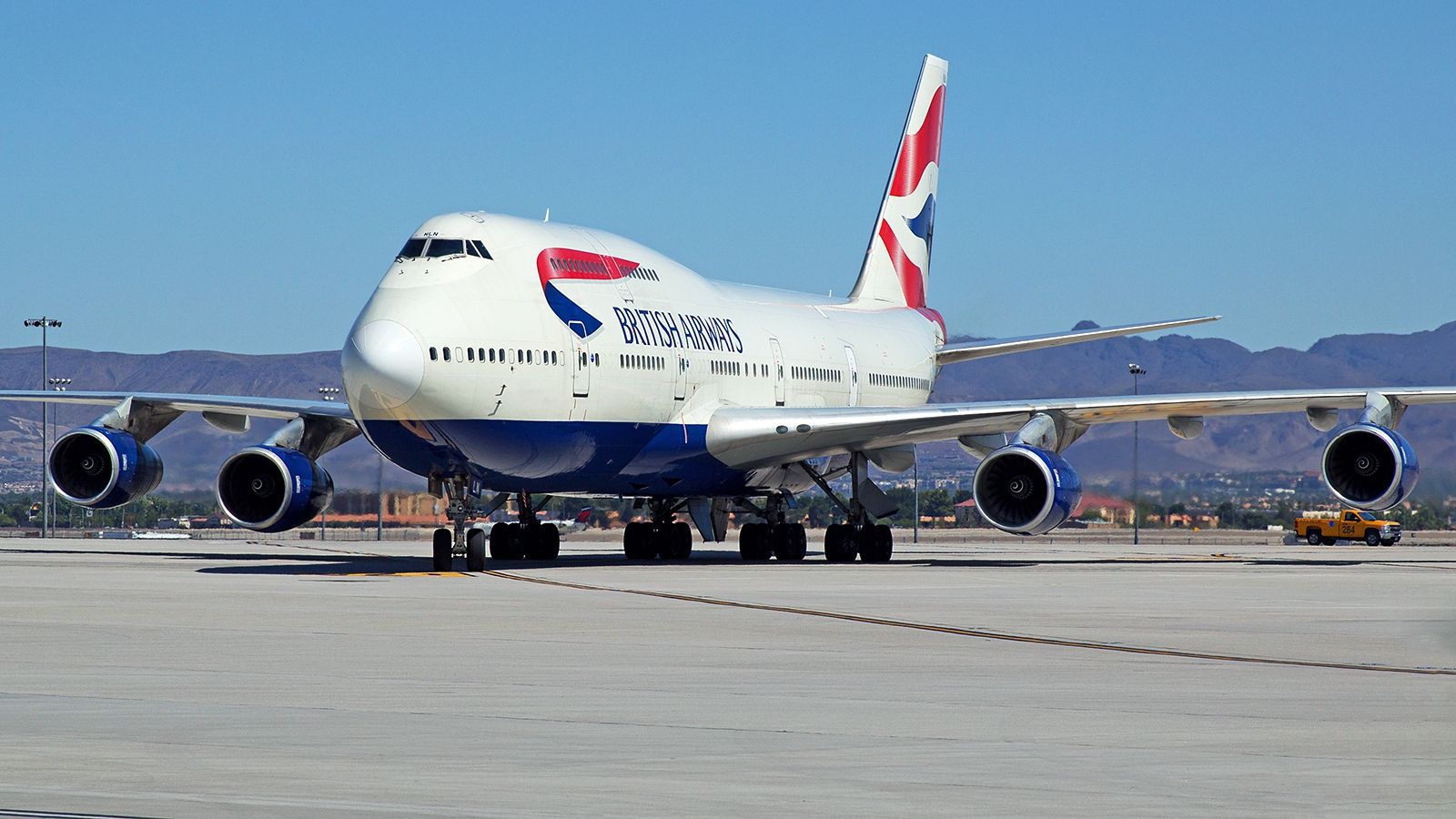 Boeing 747 - фото 1