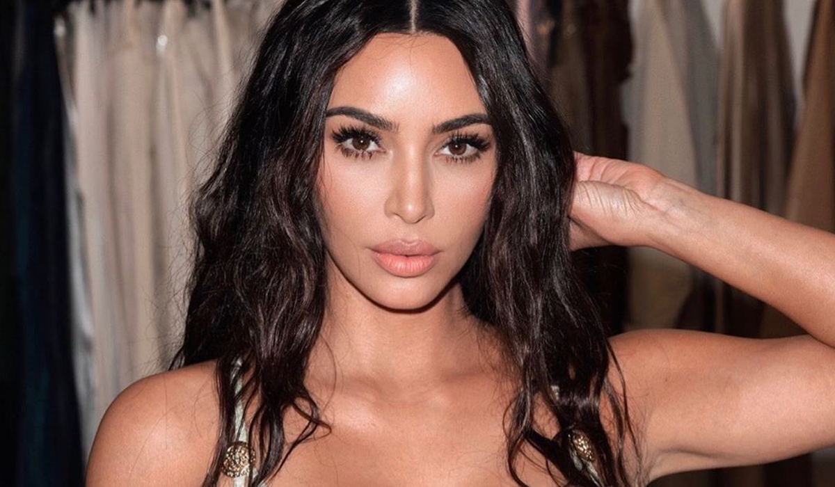 Кім Кардашян показала, як правильно їсти M&M's: її лайфхак підірвав мережу