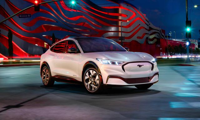 Для передзамовлення слід було внести завдаток у розмірі 500 доларів - фото 370559