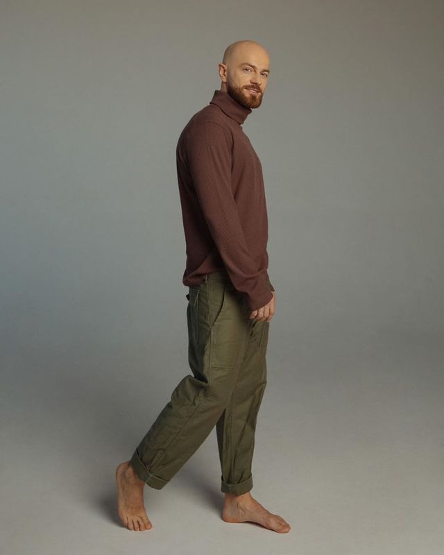 Влад Яма підкорив шанувальників чуттєвою фотосесією з дружиною - фото 370904