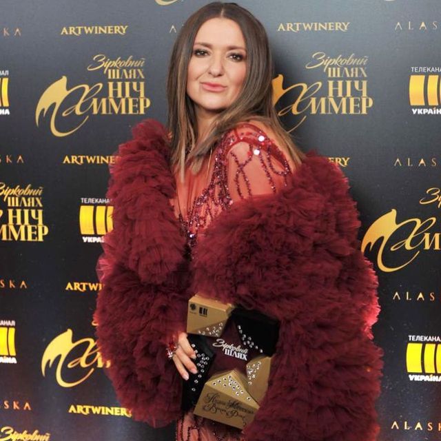 Наталя Могилевська вразила фанів ефектним образом - фото 371222