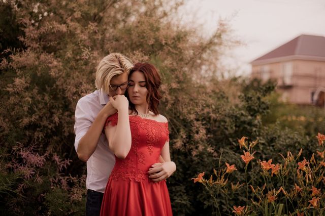 Три явні ознаки того, що чоловік не хоче стосунків - фото 371762