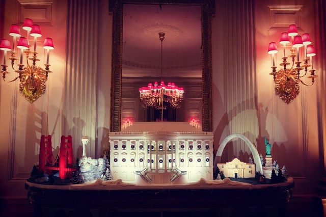 Меланія Трамп показала, як прикрасила Білий дім до Різдва - фото 371813