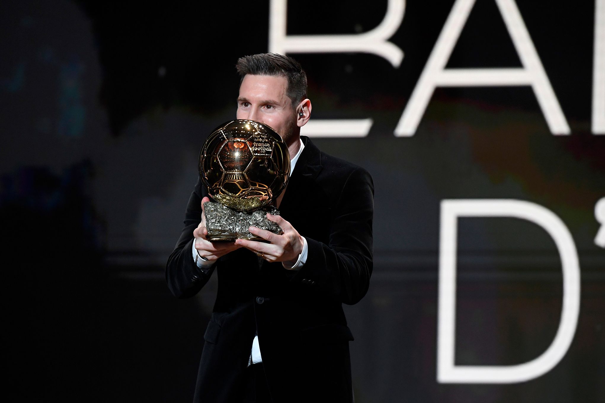 Лео Мессі виграв Золотий м'яч 2019 - фото 1