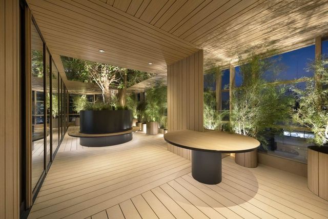 В Токіо з'явився незвичайний офіс, де б хотів працювати кожен (фото) - фото 372094