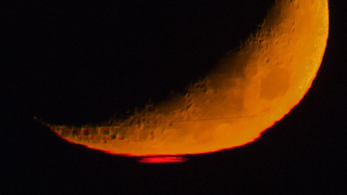 Місяць - фото 1