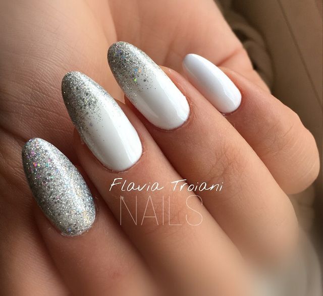 Новорічний манікюр 2020: готові варіанти нігтів на Новий рік у фото - фото 372791