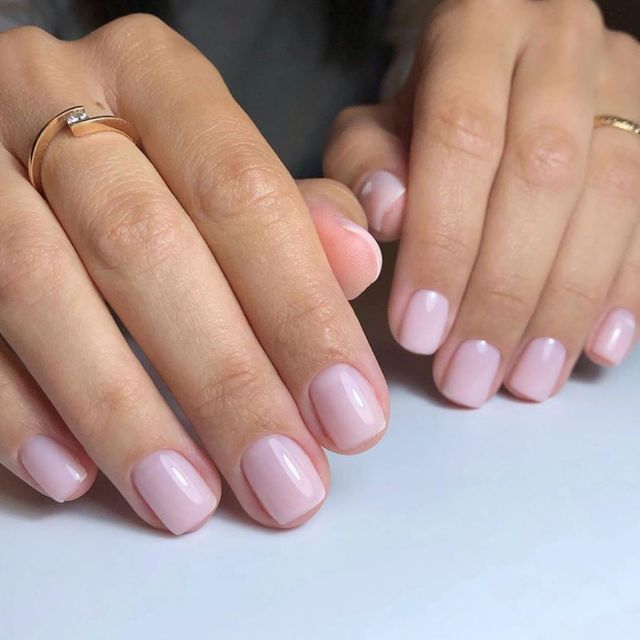 Новорічний манікюр 2020: готові варіанти нігтів на Новий рік у фото - фото 372803