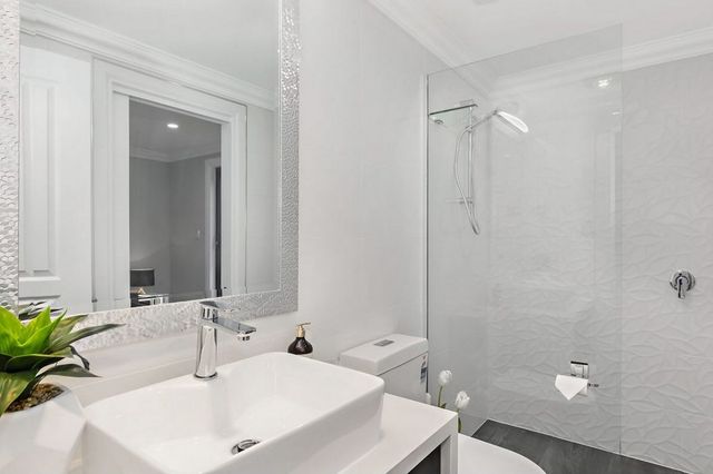 Важко повірити: австралієць перетворив амбар у розкішний дім - фото 372955