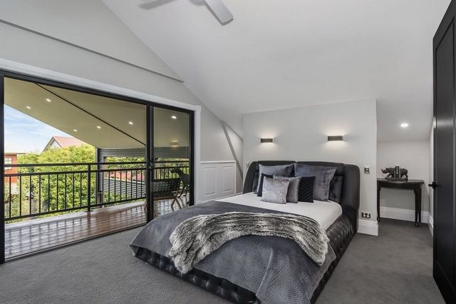 Важко повірити: австралієць перетворив амбар у розкішний дім - фото 372956