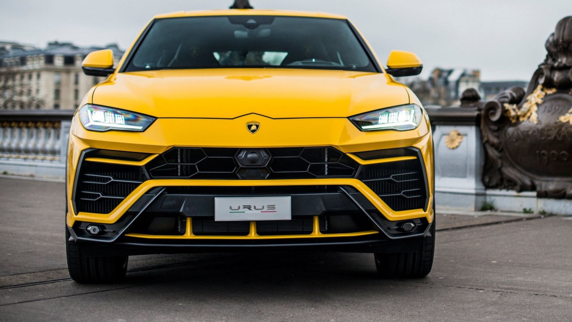 Стало відомо, кому належить найдорожчий автомобіль в Україні