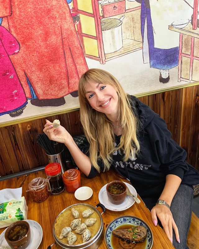 Леся Нікітюк вразила шанувальників дивним сніданком у Китаї: фотофакт - фото 373001