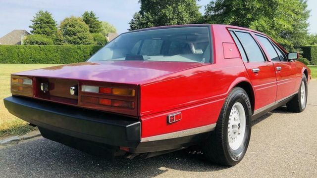 Унікальний Aston Martin виставили на продаж - фото 373013