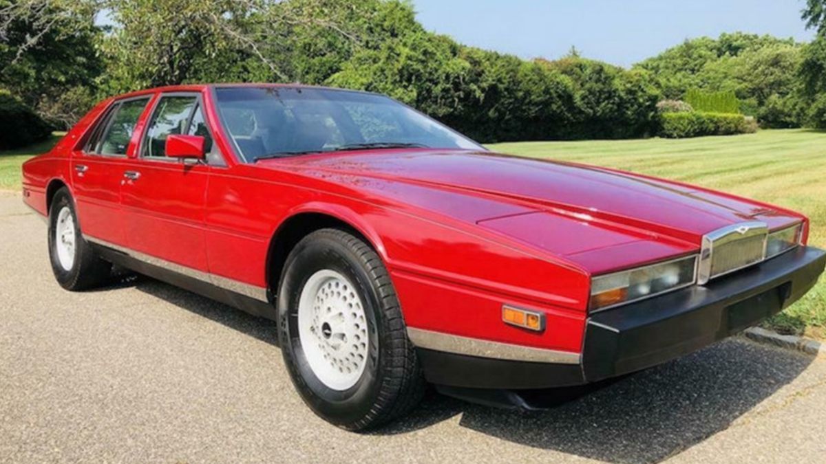 Aston Martin Lagonda Series 2 1984 року - фото 1