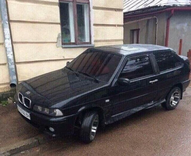 В Івано-Франківську поєднали BMW і ВАЗ: дивіться, що вийшло - фото 373182