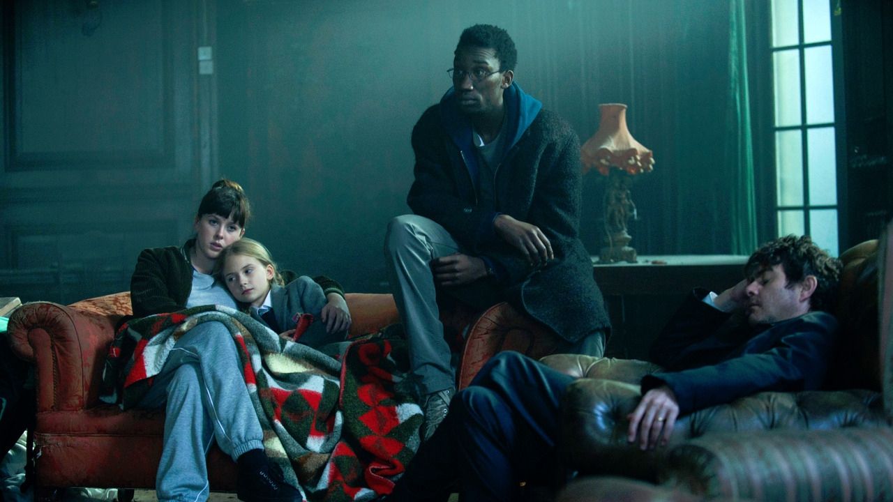 Кадр з серіалу Утопія - фото 1