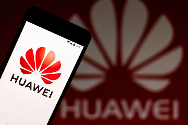 Huawei оголосила про вихід смартфона без Android - фото 373270