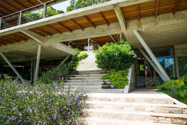 Архітектори створили райський дім біля озера в Бразилії - фото 373352