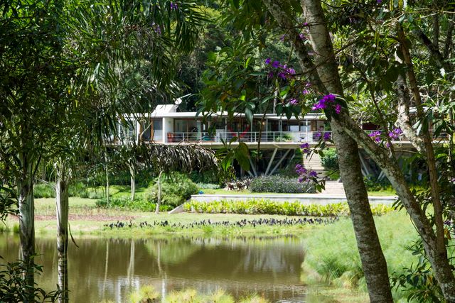 Архітектори створили райський дім біля озера в Бразилії - фото 373355
