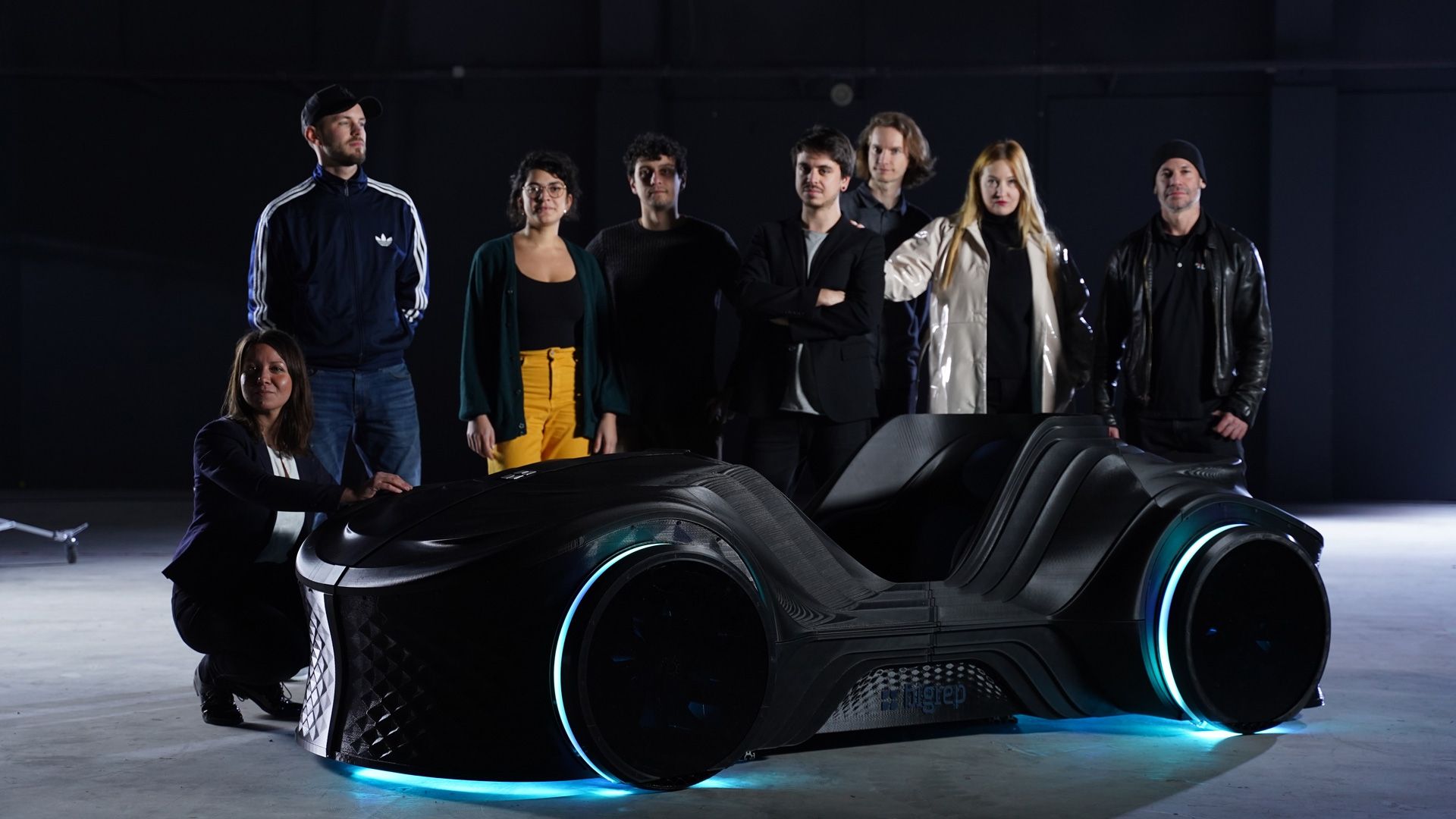 У Німеччині представили унікальне авто, надруковане на 3D-принтері