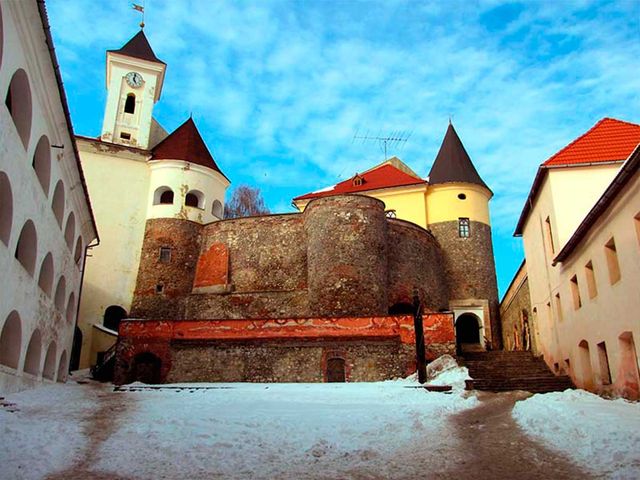 Незабутній Новий рік 2020: чому варто поїхати у Карпати - фото 373459