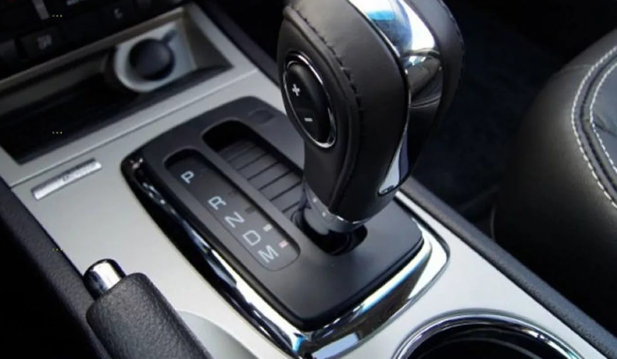 Машина з АКП - фото 1