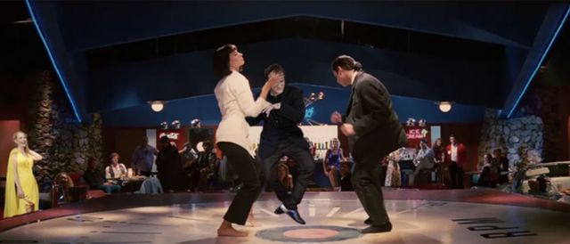 В інтернеті згадали, як Квентін Тарантіно повторював танець з Кримінального чтива: меми - фото 373559