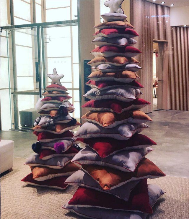 Незвичайні ялинки, які наважиться поставити вдома не кожен - фото 373592