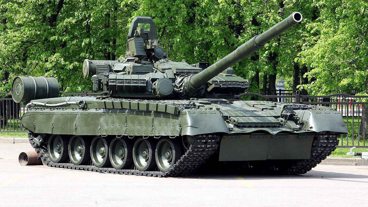 Танк Т-80 БВ - фото 1