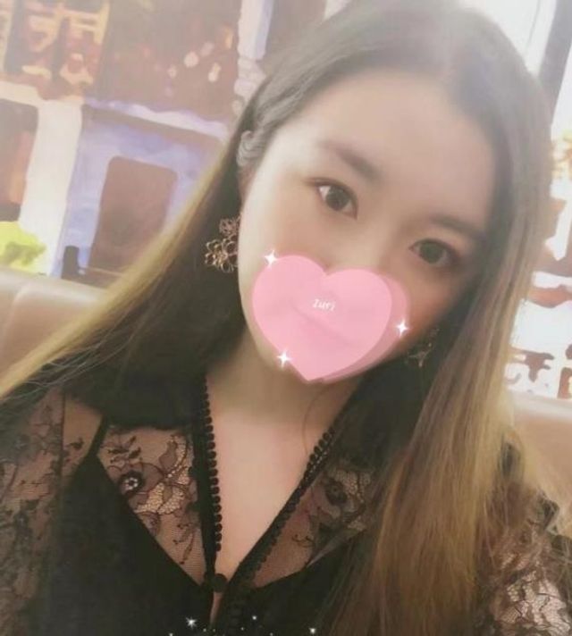 Хлопець випадково дізнався, що його дівчина порноактриса - фото 373994