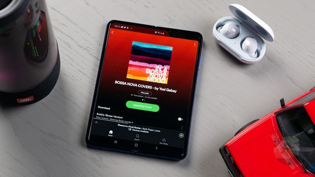 Samsung уже зумів продати мільйон Galaxy Fold - фото 374032