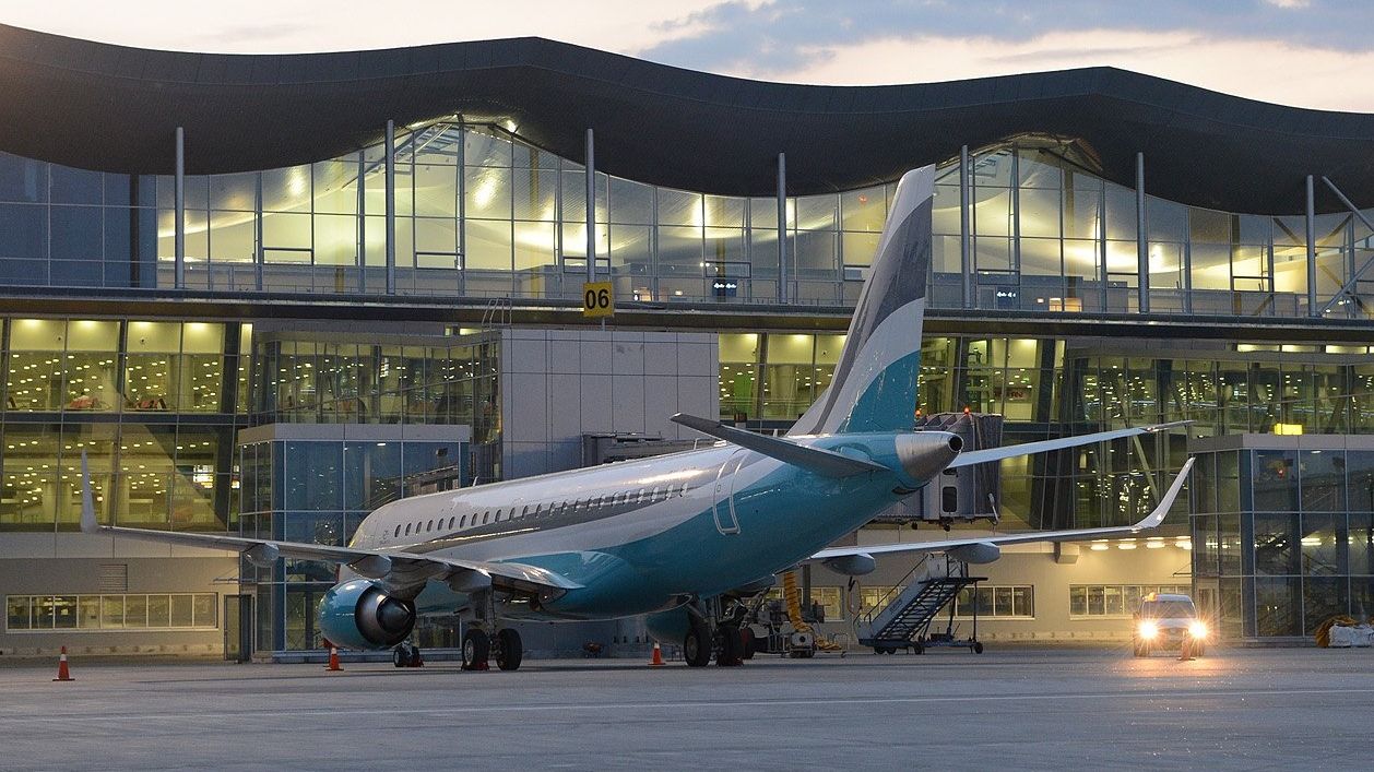 Скільки пасажирів обслужили українські аеропорти