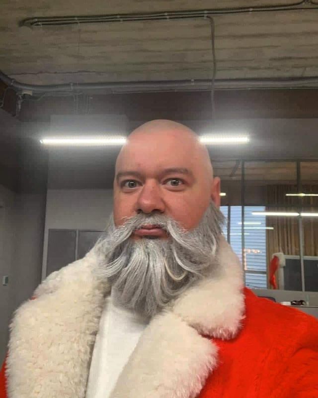 Євген Кошовий замінив Зеленського у ролі ведучого концертів - фото 374364