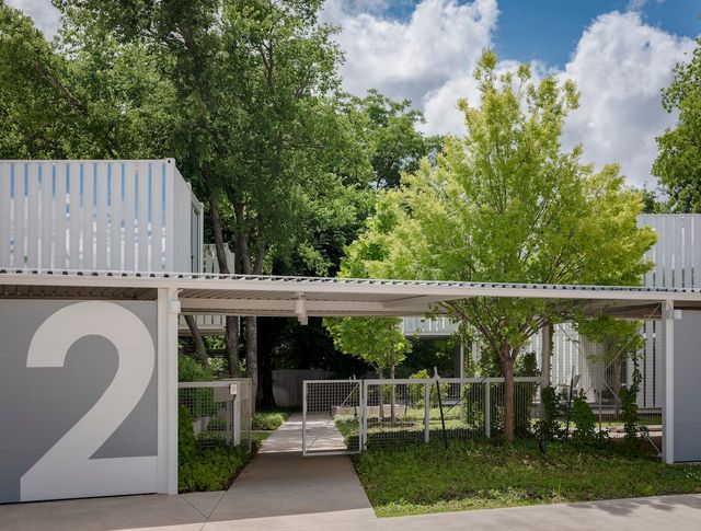 Американці створили круті будинки з морських контейнерів - фото 374919