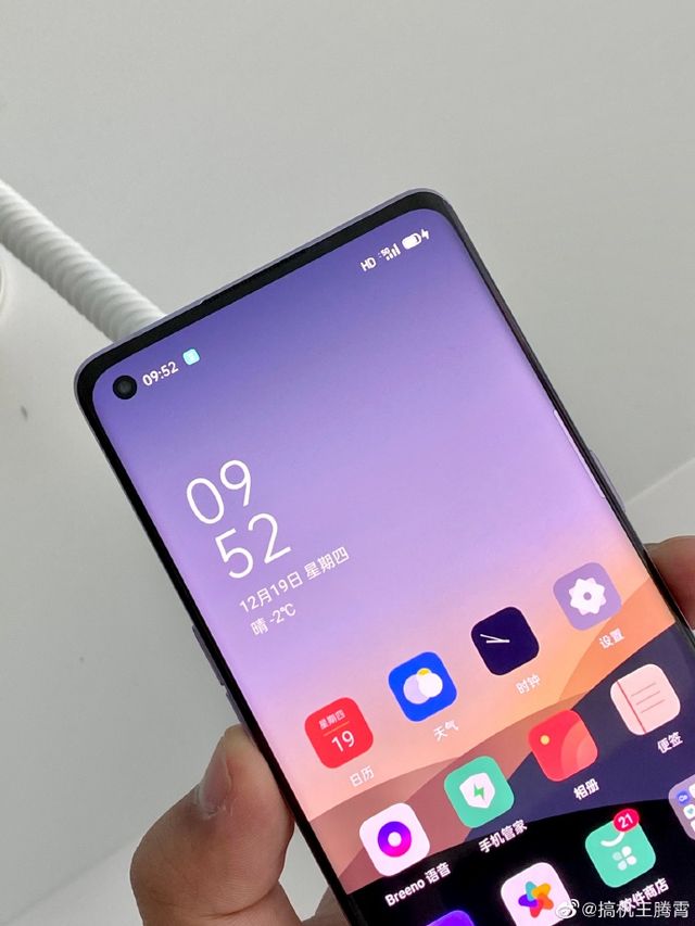 OPPO Reno3 і Reno3 Pro показали на реальних фотографіях до анонсу - фото 375004