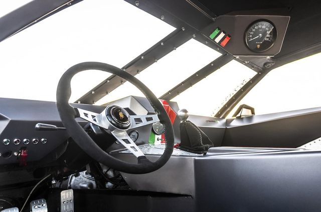 Хардкорний Lamborghini продадуть на аукціоні за шалені гроші - фото 375083