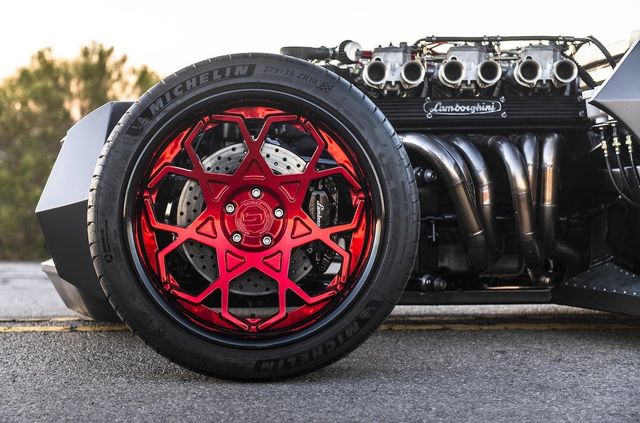 Хардкорний Lamborghini продадуть на аукціоні за шалені гроші - фото 375087