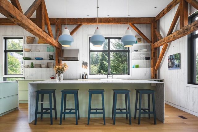 Ви не повірите, як всередині виглядає цей старий сарай - фото 375608